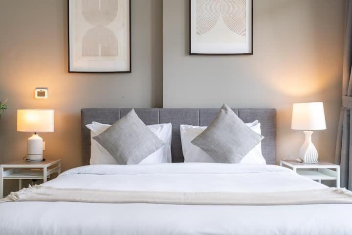 Апартаменты Vogue Downtown - Bellevue Towers Дубай Экстерьер фото