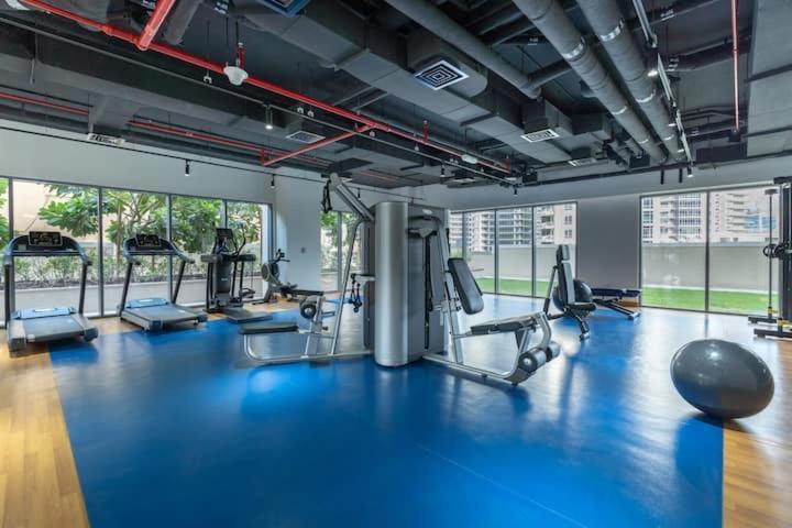 Апартаменты Vogue Downtown - Bellevue Towers Дубай Экстерьер фото